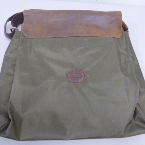 Roots Messenger bag Film Crew swag DUE DATE - Picture 4 of 8